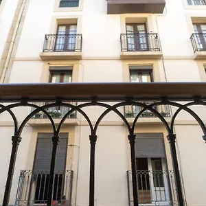 fermin-suite-iberorent-apartments.basquecountryhotels.org/